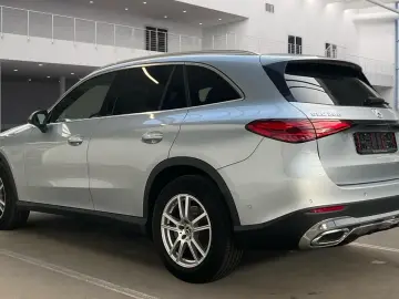 MERCEDES-BENZ GLC 200 4Matic Pano Leder 360K Distron…