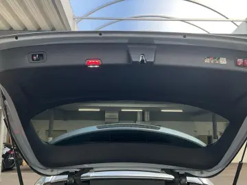 MERCEDES-BENZ GLC 200 4Matic Pano Leder 360K Distron…