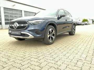 MERCEDES-BENZ GLC 300 de 4M Ava RüKam Winterpak AHK …