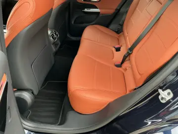 MERCEDES-BENZ GLC 300 de 4M Ava RüKam Winterpak AHK …