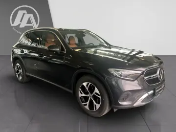 MERCEDES-BENZ GLC 200 4MATIC Edi.-AVA DISTR AHK LED …