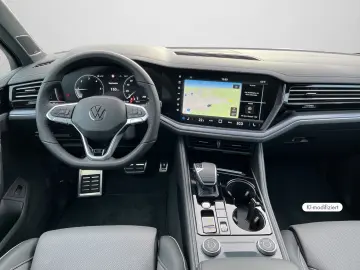 Volkswagen Touareg 3.0 TDI V6  R-Line  DSG Panorama