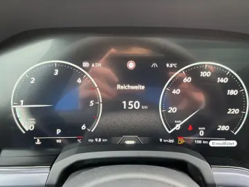 Volkswagen Touareg 3.0 TDI V6  R-Line  DSG Panorama