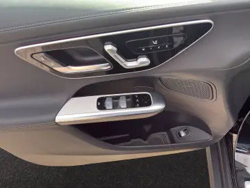 MERCEDES-BENZ GLC 300 d AMG Line 4Matic