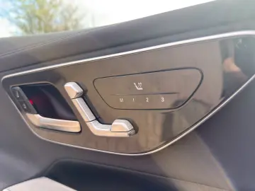 MERCEDES-BENZ GLC 300 d AMG Line 4Matic