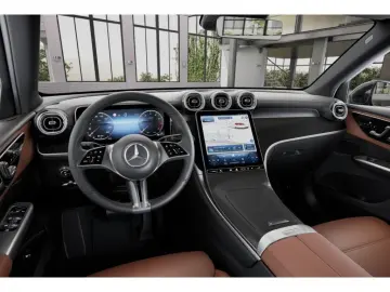 MERCEDES-BENZ GLC 200 4M LEDER BRAUN PANO AHK 18  LED KAMERA