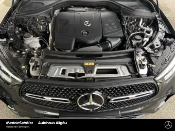 MERCEDES-BENZ GLC 200 4M AMG Night 20