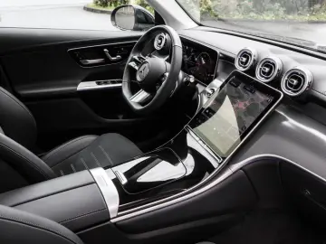 MERCEDES-BENZ GLC 300 d 4M AMG