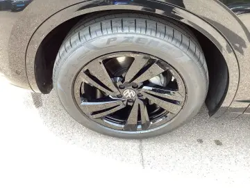 Volkswagen Touareg 3.0 TDI R-Line 4M LED AHK camera pano