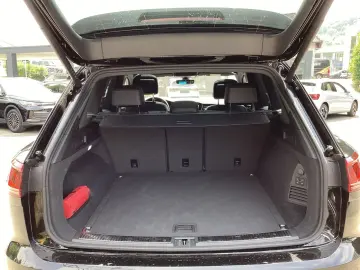 Volkswagen Touareg 3.0 TDI R-Line 4M LED AHK camera pano