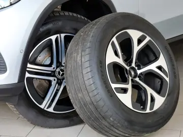 MERCEDES-BENZ GLC 300 de 4M Avantgarde