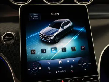 MERCEDES-BENZ GLC 300 de 4M Avantgarde