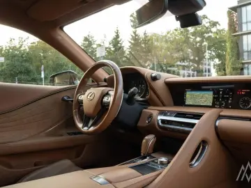 LEXUS LC 500 F-Sport  Panorama