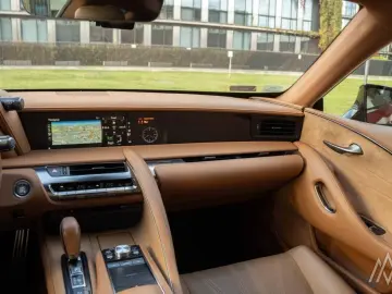 LEXUS LC 500 F-Sport  Panorama