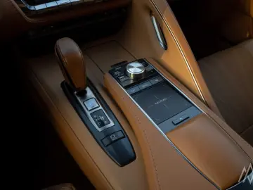 LEXUS LC 500 F-Sport  Panorama