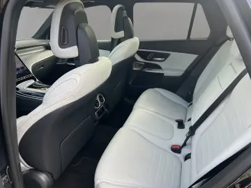 MERCEDES-BENZ GLC 300 de 4M AMG