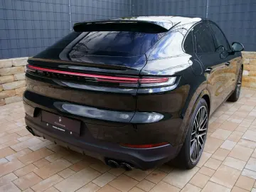PORSCHE Cayenne Coupe S E-Hybrid SportAGA HLA 22z. 4Zone