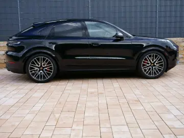 PORSCHE Cayenne Coupe S E-Hybrid SportAGA HLA 22z. 4Zone