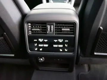 PORSCHE Cayenne Coupe S E-Hybrid SportAGA HLA 22z. 4Zone