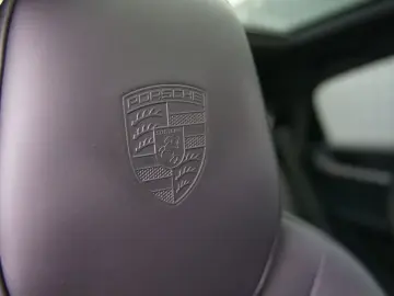 PORSCHE Cayenne Coupe S E-Hybrid SportAGA HLA 22z. 4Zone
