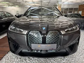 BMW iX 40Sport Massage Harman Kardon 21 Zoll