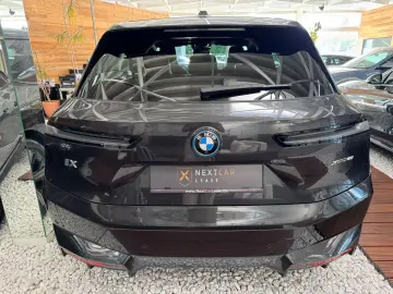 BMW iX 40Sport Massage Harman Kardon 21 Zoll