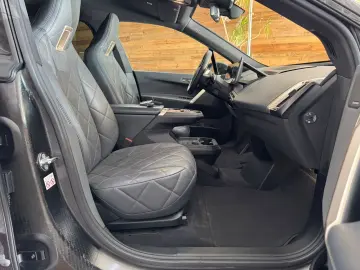BMW iX 40Sport Massage Harman Kardon 21 Zoll