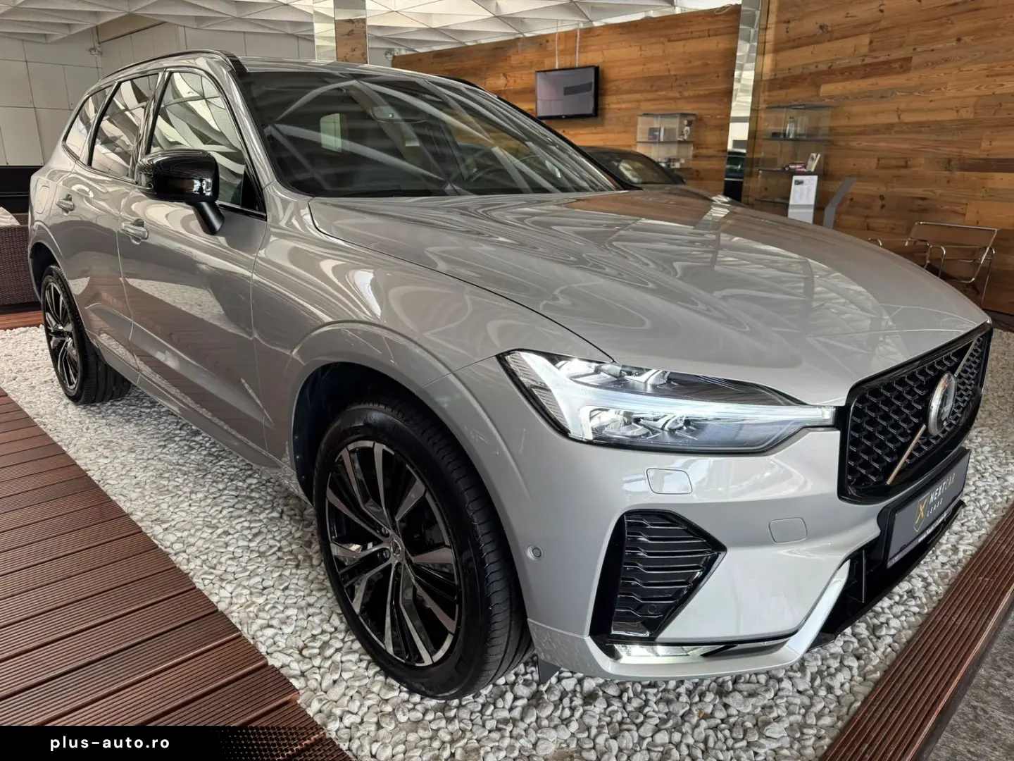 VOLVO XC60 Ultra Dark AWD H K Panoramic