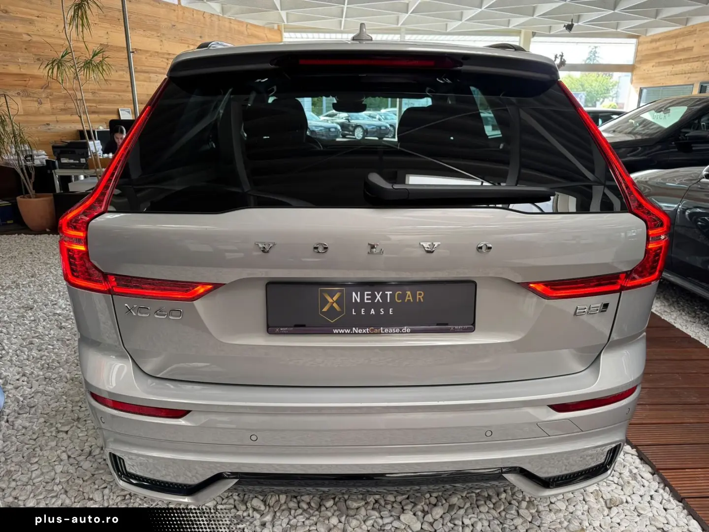 VOLVO XC60 Ultra Dark AWD H K Panoramic