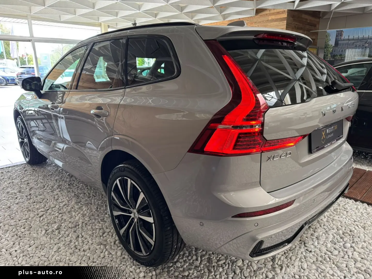 VOLVO XC60 Ultra Dark AWD H K Panoramic