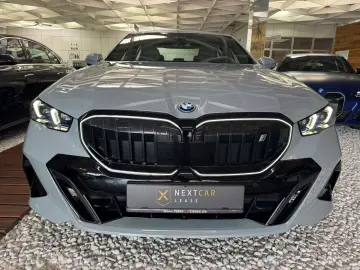 BMW i5 40eDrive M Sport B&W Iconic Glow