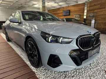 BMW i5 40eDrive M Sport B&W Sitzb. AHK 20Zoll Iconic