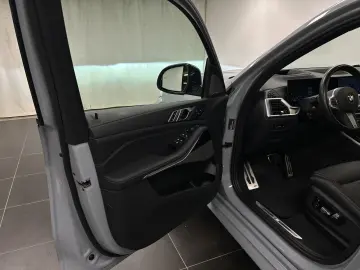 BMW X5 xDrive40i M Sportpaket Harman Kardon Gestikst