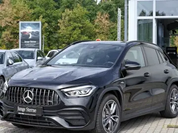 Mercedes-Benz GLA 35 AMG GLA 35 4M AMG