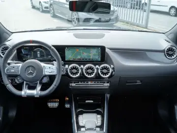 Mercedes-Benz GLA 35 AMG GLA 35 4M AMG