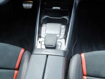 Mercedes-Benz GLA 35 AMG GLA 35 4M AMG