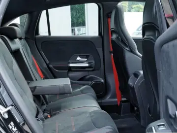 Mercedes-Benz GLA 35 AMG GLA 35 4M AMG