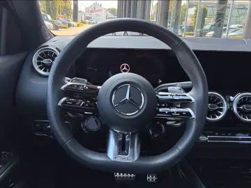 Mercedes-Benz GLA 35 AMG 4M Pano Mutlibeam Totwinkel