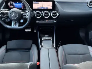 Mercedes-Benz GLA 35 AMG 4M Pano Mutlibeam Totwinkel