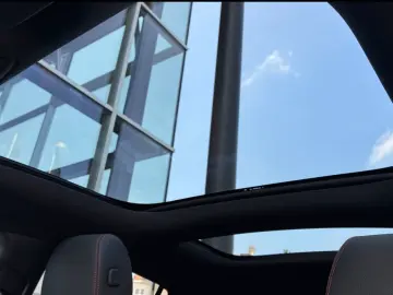 Mercedes-Benz GLA 35 AMG 4M Pano Mutlibeam Totwinkel