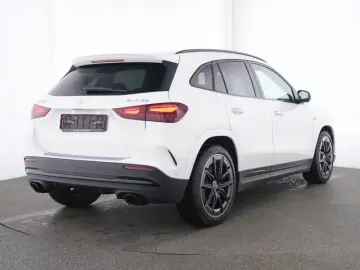 Mercedes-Benz GLA 35 AMG 4M