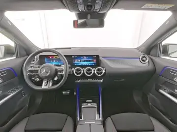 Mercedes-Benz GLA 35 AMG 4M