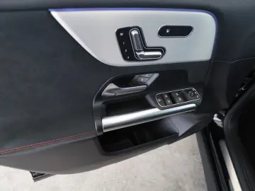 Mercedes-Benz GLA 35 AMG 4M NIGHT