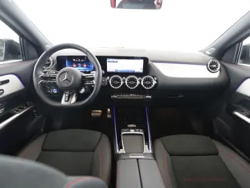 Mercedes-Benz GLA 35 AMG 4M NIGHT