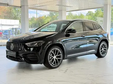 Mercedes-Benz GLA 35 AMG WIDE CARBON DISTRONIC