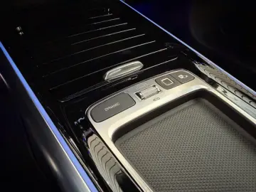 Mercedes-Benz GLA 35 AMG WIDE CARBON DISTRONIC