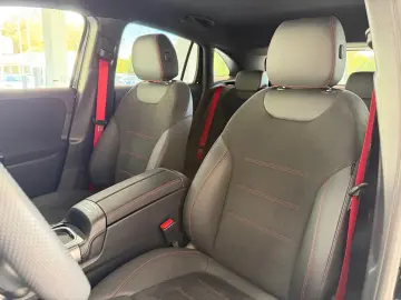 Mercedes-Benz GLA 35 AMG WIDE CARBON DISTRONIC