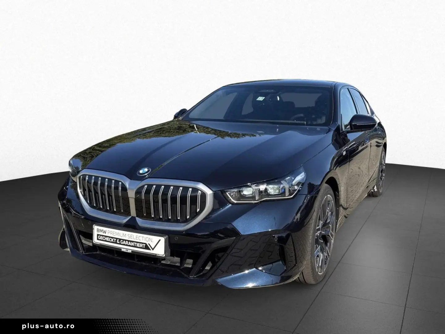 BMW 520d xDr M SPORT DAPro 360  H K AdapLED Pano SH