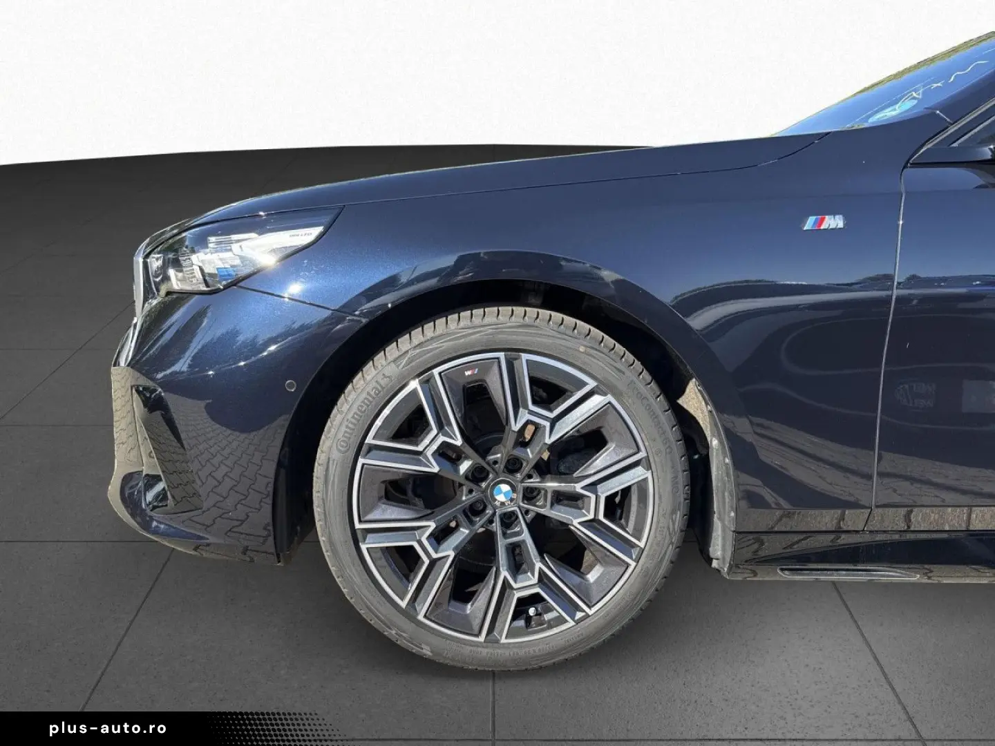 BMW 520d xDr M SPORT DAPro 360  H K AdapLED Pano SH