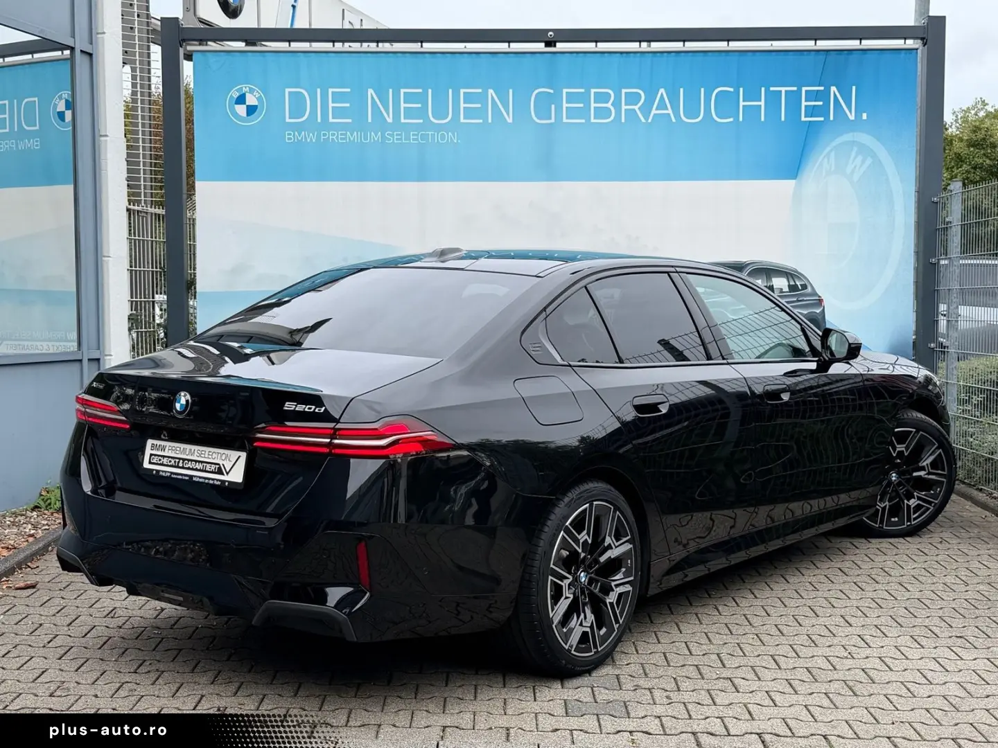 BMW 520d xDrive M Sport Pano DA  360  H&K Ad-Led 20
